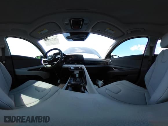 ✅ 2025 Hyundai Elantra Limited • VIN: KMHLP4DGXSU964944 • Lot: 43139973. Wystawiony na IAAI z przebiegiem 1 833 mil. Bezpłatny archiwum sprzedaży aukcyjnych z USA i szczegółowy raport historii pojazdu na DreamBid. Zdjęcie 18.