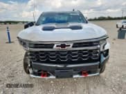 ✅ 2025 Chevrolet Silverado 1500 ZR2 • VIN: 3GCUKHEL7SG253280 • Лот: 70714785. Опубликован ранее на Copart с пробегом 3 116 миль. Бесплатный доступ к архиву аукционных продаж из США и подробный отчёт об истории автомобиля на DreamBid. Изображение 5.