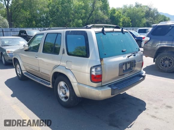 ✅ 1999 Infiniti QX4 • VIN: JNRAR05YXXW043552 • Lot: 42575246. Wystawiony na IAAI z przebiegiem 244 439 mil. Bezpłatny archiwum sprzedaży aukcyjnych z USA i szczegółowy raport historii pojazdu na DreamBid. Zdjęcie 3.