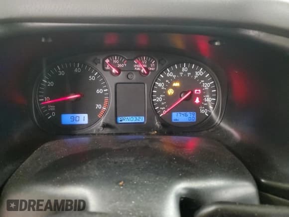 ✅ 2003 Volkswagen EuroVan GLS • VIN: WV2KB47053H044308 • Lot: 81267494. Wystawiony na Copart z przebiegiem 174 679 mil. Bezpłatny archiwum sprzedaży aukcyjnych z USA i szczegółowy raport historii pojazdu na DreamBid. Zdjęcie 9.