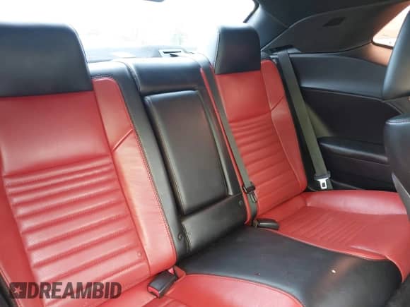 2015 Dodge Challenger R/T Plus with VIN 2C3CDZBT6FH855680, listed as a IAAI auction lot 42233944 with 141,371 mi miles and . Bid and sale history available at DreamBid. Image 8.