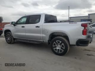 ✅ 2019 Chevrolet Silverado 1500 Custom Trail Boss • VIN: 3GCPYCEF8KG176685 • Lot: 80269674. Wystawiony na Copart z przebiegiem 101 585 mil. Bezpłatny archiwum sprzedaży aukcyjnych z USA i szczegółowy raport historii pojazdu na DreamBid. Zdjęcie 2.