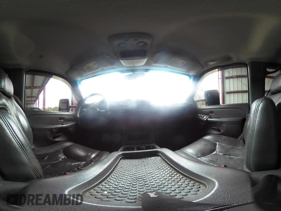 ✅ 2005 Chevrolet Silverado 2500HD LS • VIN: 1GCHK232X5F862104 • Лот: 42075091. Опубликован ранее на IAAI с пробегом 219 759 миль. Бесплатный доступ к архиву аукционных продаж из США и подробный отчёт об истории автомобиля на DreamBid. Изображение 18.