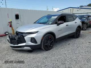 2022 Chevrolet Blazer LT z VIN 3GNKBJRS9NS130539, wystawiony jako Copart lot #71401635 z przebiegiem 107 526 mil mil oraz Szkoda całkowita • Salvage title. Historia ofert i sprzedaży dostępna na DreamBid. Obrazek 1.
