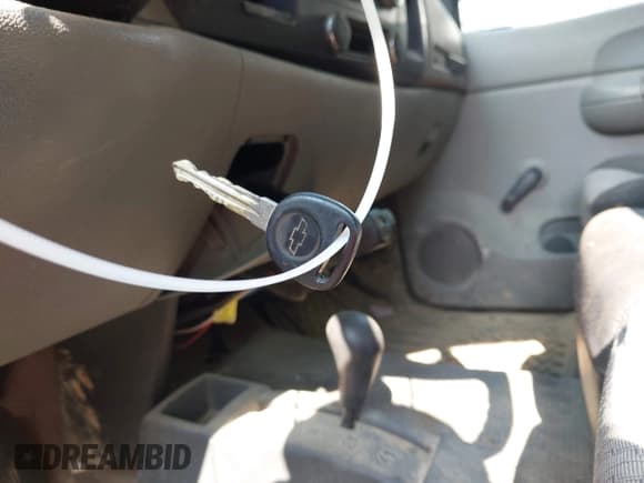 ✅ 2009 Chevrolet Silverado 2500HD • VIN: 1GBHK44K69F155571 • Lot: 42853263. Wystawiony na IAAI z przebiegiem 73 094 mil. Bezpłatny archiwum sprzedaży aukcyjnych z USA i szczegółowy raport historii pojazdu na DreamBid. Zdjęcie 11.