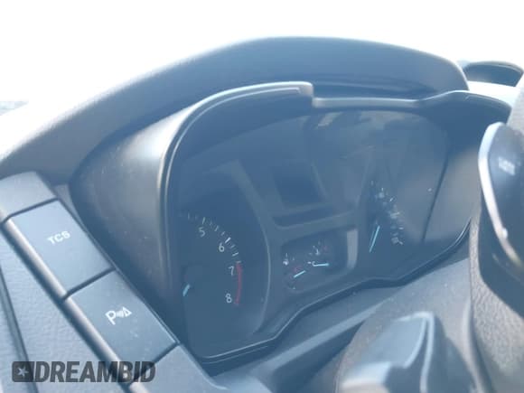 ✅ 2015 Ford Transit XL • VIN: 1FBZX2YM5FKA53431 • Lot: 41642635. Wystawiony na IAAI z przebiegiem Nie podano. Bezpłatny archiwum sprzedaży aukcyjnych z USA i szczegółowy raport historii pojazdu na DreamBid. Zdjęcie 7.