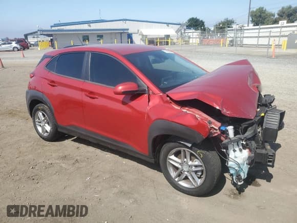 ✅ 2021 Hyundai Kona SE • VIN: KM8K12AA6MU611637 • Лот: 72402264. Опубликован ранее на Copart с пробегом 131 377 миль. Бесплатный доступ к архиву аукционных продаж из США и подробный отчёт об истории автомобиля на DreamBid. Изображение 4.