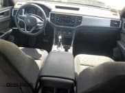 ✅ 2021 Volkswagen Atlas S • VIN: 1V2GC2CA1MC220286 • Lot: 51208705. Wystawiony na Copart z przebiegiem 43 835 mil. Bezpłatny archiwum sprzedaży aukcyjnych z USA i szczegółowy raport historii pojazdu na DreamBid. Zdjęcie 8.