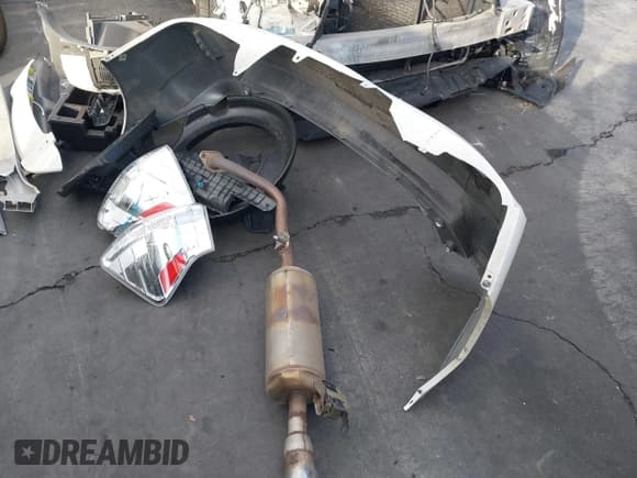 ✅ 2014 Toyota Prius Two • VIN: JTDZN3EU8E3341058 • Лот: 43725999. Опубликован ранее на IAAI с пробегом 123 539 миль. Бесплатный доступ к архиву аукционных продаж из США и подробный отчёт об истории автомобиля на DreamBid. Изображение 18.