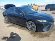 ✅ 2019 Toyota Camry SE • VIN: 4T1B11HK2KU793875 • Лот: 43680269. Опубликован ранее на IAAI с пробегом 101 093 миль. Бесплатный доступ к архиву аукционных продаж из США и подробный отчёт об истории автомобиля на DreamBid. Изображение 1.