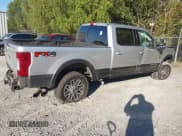 ✅ 2019 Ford F-250 XL • VIN: 1FT7W2BT5KED22686 • Lot: 43557183. Wystawiony na IAAI z przebiegiem 185 179 mil. Bezpłatny archiwum sprzedaży aukcyjnych z USA i szczegółowy raport historii pojazdu na DreamBid. Zdjęcie 4.