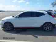 2019 Hyundai Veloster N z VIN KMHT36AH6KU001916, wystawiony jako IAAI lot #41577775 z przebiegiem 77 471 mil mil oraz . Historia ofert i sprzedaży dostępna na DreamBid. Obrazek 14.