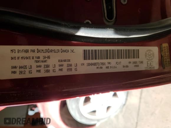 ✅ 2007 Dodge Caliber SXT • VIN: 1B3HB48B57D170501 • Лот: 44507045. Опубликован ранее на Copart с пробегом 166 019 миль. Бесплатный доступ к архиву аукционных продаж из США и подробный отчёт об истории автомобиля на DreamBid. Изображение 12.