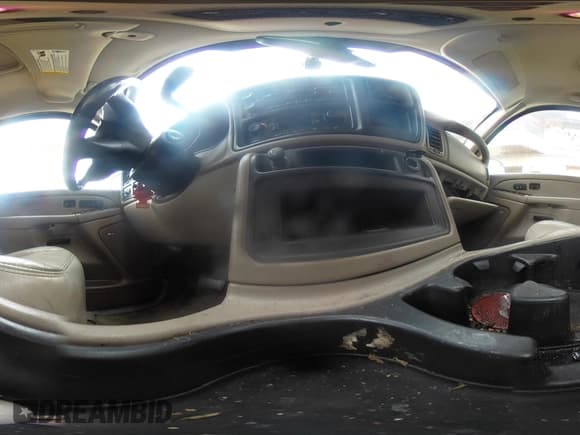 ✅ 2004 Chevrolet Suburban LT • VIN: 1GNFK16ZX4J231897 • Lot: 42406882. Listed on IAAI with 221,177 mi. Free auction sales archive from the USA and detailed vehicle history report at DreamBid. Image 18.