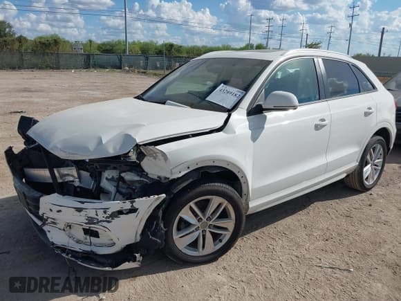 ✅ 2017 Audi Q3 Premium • VIN: WA1BCCFS0HR015321 • Lot: 43289182. Listed on IAAI with 108,590 mi. Free auction sales archive from the USA and detailed vehicle history report at DreamBid. Image 2.