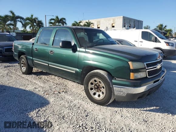✅ 2006 Chevrolet Silverado 1500 LS • VIN: 2GCEC13V661337893 • Лот: 82487744. Опубликован ранее на Copart с пробегом 338 440 миль. Бесплатный доступ к архиву аукционных продаж из США и подробный отчёт об истории автомобиля на DreamBid. Изображение 4.