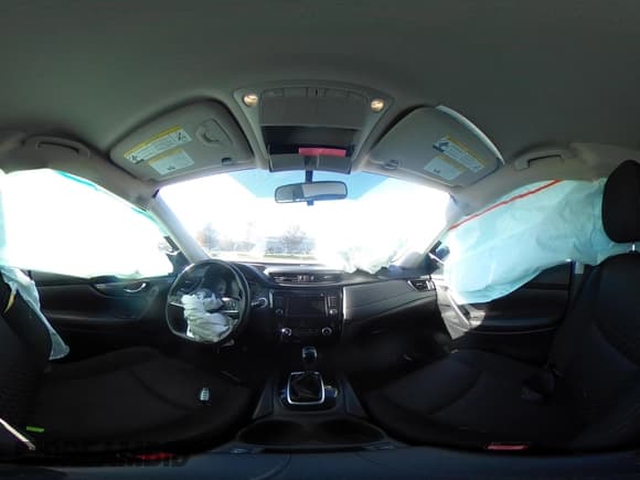 ✅ 2018 Nissan Rogue S • VIN: KNMAT2MV9JP620030 • Lot: 43624389. Wystawiony na IAAI z przebiegiem 95 392 mil. Bezpłatny archiwum sprzedaży aukcyjnych z USA i szczegółowy raport historii pojazdu na DreamBid. Zdjęcie 18.