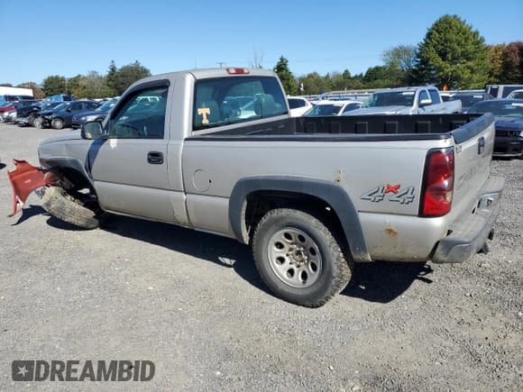 ✅ 2006 Chevrolet Silverado 1500 Work Truck • VIN: 1GCEK14V16Z239363 • Лот: 76834764. Опубликован ранее на Copart с пробегом 199 733 миль. Бесплатный доступ к архиву аукционных продаж из США и подробный отчёт об истории автомобиля на DreamBid. Изображение 2.