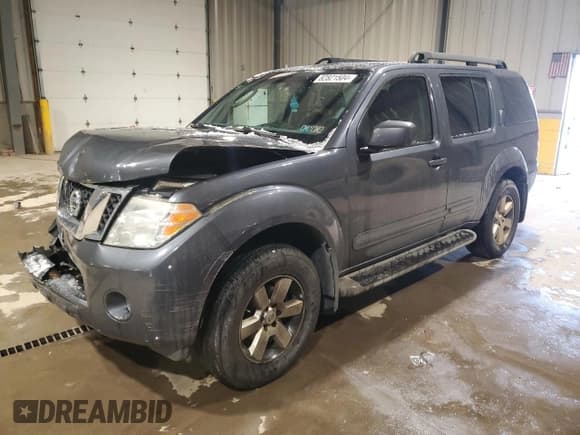 ✅ 2012 Nissan Pathfinder SV • VIN: 5N1AR1NB3CC606515 • Lot: 67812605. Wystawiony na Copart z przebiegiem 207 332 mil. Bezpłatny archiwum sprzedaży aukcyjnych z USA i szczegółowy raport historii pojazdu na DreamBid. Zdjęcie 1.