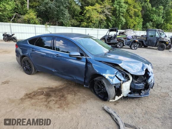✅ 2018 Ford Fusion SE • VIN: 3FA6P0HD3JR261773 • Lot: 81313015. Listed on Copart with 116,423 mi. Free auction sales archive from the USA and detailed vehicle history report at DreamBid. Image 4.