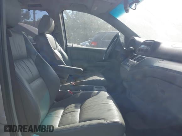 ✅ 2008 Honda Odyssey EX-L • VIN: 5FNRL38638B051045 • Lot: 43423556. Wystawiony na IAAI z przebiegiem 243 183 mil. Bezpłatny archiwum sprzedaży aukcyjnych z USA i szczegółowy raport historii pojazdu na DreamBid. Zdjęcie 5.