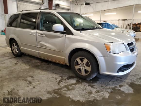 ✅ 2012 Dodge Grand Caravan SXT • VIN: 2C4RDGCGXCR263684 • Lot: 81037265. Wystawiony na Copart z przebiegiem 261 989 mil. Bezpłatny archiwum sprzedaży aukcyjnych z USA i szczegółowy raport historii pojazdu na DreamBid. Zdjęcie 4.