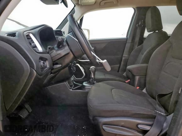 ✅ 2018 Jeep Renegade Latitude • VIN: ZACCJABB0JPJ04849 • Lot: 93230695. Listed on Copart with 135,649 mi. Free auction sales archive from the USA and detailed vehicle history report at DreamBid. Image 7.