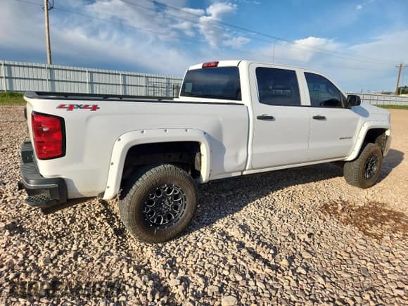 ✅ 2015 Chevrolet Silverado 2500HD LT • VIN: 1GC1KVEGXFF165528 • Lot: 64432015. Listed on Copart with 127,700 mi. Free auction sales archive from the USA and detailed vehicle history report at DreamBid. Image 3.