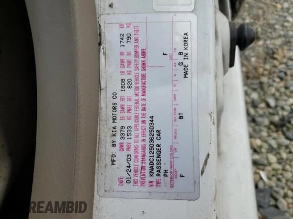 ✅ 2003 Kia Rio • VIN: KNADC125036250344 • Лот: 92494825. Опубликован ранее на Copart с пробегом 92 139 миль. Бесплатный доступ к архиву аукционных продаж из США и подробный отчёт об истории автомобиля на DreamBid. Изображение 13.