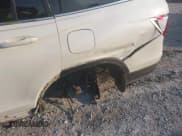 ✅ 2017 Honda Pilot EX-L • VIN: 5FNYF5H7XHB014193 • Lot: 43040443. Listed on IAAI with 246,920 mi. Free auction sales archive from the USA and detailed vehicle history report at DreamBid. Image 6.