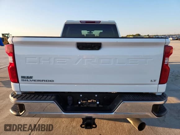 ✅ 2022 Chevrolet Silverado 2500HD LT • VIN: 1GC4YNEY0NF179067 • Lot: 82148125. Wystawiony na Copart z przebiegiem 77 136 mil. Bezpłatny archiwum sprzedaży aukcyjnych z USA i szczegółowy raport historii pojazdu na DreamBid. Zdjęcie 6.