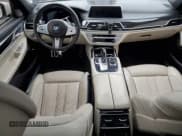 ✅ 2021 BMW 7 Series 750i xDrive • VIN: WBA7U2C06MCE49097 • Lot: 51900185. Listed on Copart with 36,664 mi. Free auction sales archive from the USA and detailed vehicle history report at DreamBid. Image 8.