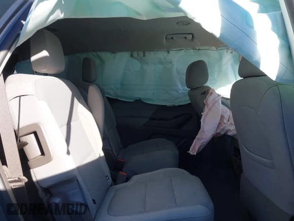 ✅ 2018 Chevrolet Traverse LT Cloth • VIN: 1GNERGKW7JJ137557 • Lot: 43587309. Wystawiony na IAAI z przebiegiem 94 684 mil. Bezpłatny archiwum sprzedaży aukcyjnych z USA i szczegółowy raport historii pojazdu na DreamBid. Zdjęcie 8.