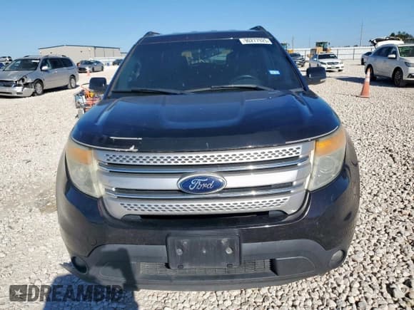 ✅ 2013 Ford Explorer XLT • VIN: 1FM5K7D8XDGB88902 • Lot: 90277925. Wystawiony na Copart z przebiegiem 240 396 mil. Bezpłatny archiwum sprzedaży aukcyjnych z USA i szczegółowy raport historii pojazdu na DreamBid. Zdjęcie 5.