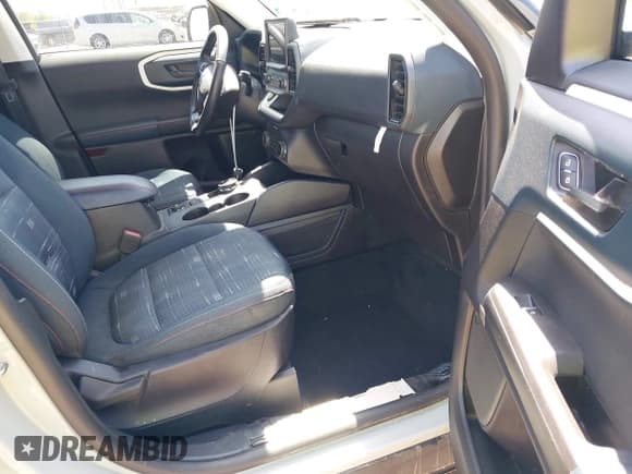 ✅ 2023 Ford Bronco Sport Heritage • VIN: 3FMCR9G60PRD88788 • Lot: 41992912. Listed on IAAI with 30,107 mi. Free auction sales archive from the USA and detailed vehicle history report at DreamBid. Image 5.