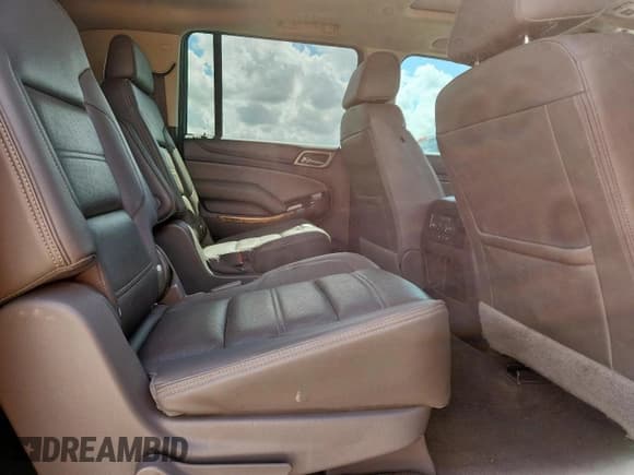 ✅ 2017 GMC Yukon XL Denali • VIN: 1GKS1HKJ4HR365674 • Lot: 60552435. Wystawiony na Copart z przebiegiem 109 259 mil. Bezpłatny archiwum sprzedaży aukcyjnych z USA i szczegółowy raport historii pojazdu na DreamBid. Zdjęcie 11.