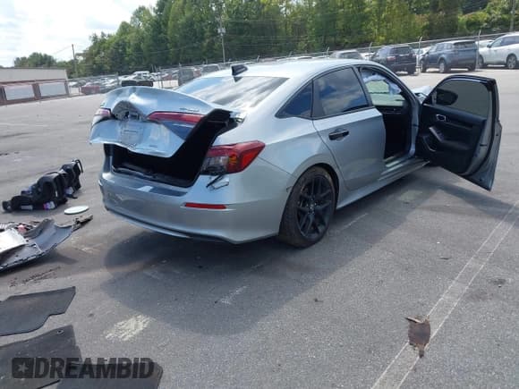 ✅ 2025 Honda Civic Sport • VIN: 2HGFE4F83SH317352 • Lot: 43093094. Wystawiony na IAAI z przebiegiem 20 539 mil. Bezpłatny archiwum sprzedaży aukcyjnych z USA i szczegółowy raport historii pojazdu na DreamBid. Zdjęcie 4.