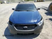 ✅ 2013 Ford Police Interceptor • VIN: 1FAHP2MT9DG165014 • Lot: 55178385. Wystawiony na Copart z przebiegiem 184 133 mil. Bezpłatny archiwum sprzedaży aukcyjnych z USA i szczegółowy raport historii pojazdu na DreamBid. Zdjęcie 5.