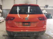 ✅ 2018 Volkswagen Tiguan SEL • VIN: 3VV2B7AX1JM190155 • Lot: 41675633. Wystawiony na IAAI z przebiegiem 91 594 mil. Bezpłatny archiwum sprzedaży aukcyjnych z USA i szczegółowy raport historii pojazdu na DreamBid. Zdjęcie 16.