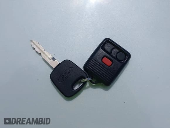 ✅ 2003 Ford F-150 XLT • VIN: 1FTRW08L23KC01573 • Lot: 42629328. Listed on IAAI with 240,952 mi. Free auction sales archive from the USA and detailed vehicle history report at DreamBid. Image 11.