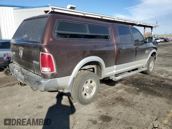 ✅ 2013 Ram 2500 Laramie • VIN: 3C6UR5FL0DG565847 • Lot: 92465145. Wystawiony na Copart z przebiegiem 154 108 mil. Bezpłatny archiwum sprzedaży aukcyjnych z USA i szczegółowy raport historii pojazdu na DreamBid. Zdjęcie 3.