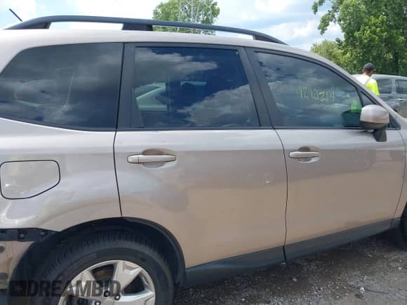 2015 Subaru Forester Premium z VIN JF2SJAFC2FH556321, wystawiony jako IAAI lot #42921214 z przebiegiem 125 991 mil mil oraz . Historia ofert i sprzedaży dostępna na DreamBid. Obrazek 13.