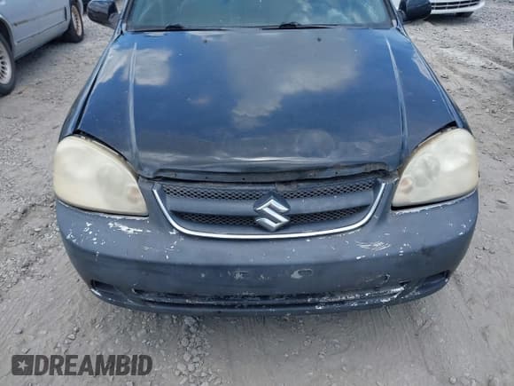 ✅ 2007 Suzuki Forenza • VIN: KL5JD86Z97K667621 • Lot: 42611083. Listed on IAAI with 111,284 mi. Free auction sales archive from the USA and detailed vehicle history report at DreamBid. Image 6.