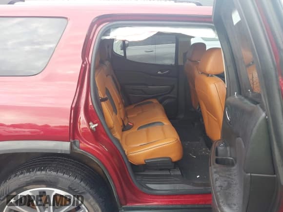 ✅ 2017 GMC Acadia SLT • VIN: 1GKKNVLS3HZ180929 • Lot: 43703200. Listed on IAAI with 85,065 mi. Free auction sales archive from the USA and detailed vehicle history report at DreamBid. Image 8.