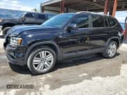 ✅ 2019 Volkswagen Atlas SE • VIN: 1V2WR2CA0KC546619 • Lot: 56296225. Listed on Copart with 105,777 mi. Free auction sales archive from the USA and detailed vehicle history report at DreamBid. Image 1.