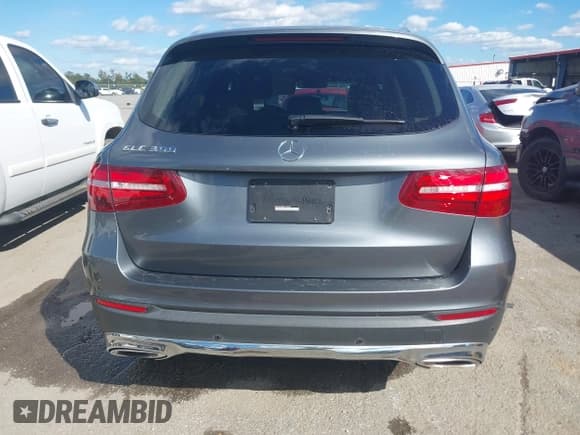 ✅ 2019 Mercedes-Benz GLC 300 • VIN: WDC0G4JB6KV185349 • Lot: 43556198. Listed on IAAI with 62,222 mi. Free auction sales archive from the USA and detailed vehicle history report at DreamBid. Image 16.