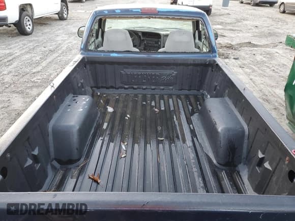 ✅ 2000 Chevrolet S-10 LS • VIN: 1GCCS1446YK116300 • Лот: 82114274. Опубликован ранее на Copart с пробегом Не указан. Бесплатный доступ к архиву аукционных продаж из США и подробный отчёт об истории автомобиля на DreamBid. Изображение 10.