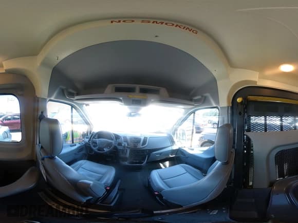 ✅ 2017 Ford Transit • VIN: 1FTYE2CM5HKA19500 • Lot: 42872103. Wystawiony na IAAI z przebiegiem 194 329 mil. Bezpłatny archiwum sprzedaży aukcyjnych z USA i szczegółowy raport historii pojazdu na DreamBid. Zdjęcie 19.