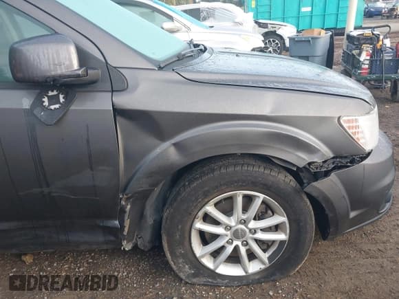 ✅ 2016 Dodge Journey SXT • VIN: 3C4PDCBB0GT212929 • Lot: 43449932. Wystawiony na IAAI z przebiegiem 169 829 mil. Bezpłatny archiwum sprzedaży aukcyjnych z USA i szczegółowy raport historii pojazdu na DreamBid. Zdjęcie 13.