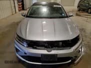 ✅ 2025 Volkswagen Jetta SE • VIN: 3VW7X7BU3SM017570 • Лот: 94264565. Опубликован ранее на Copart с пробегом 37 691 миль. Бесплатный доступ к архиву аукционных продаж из США и подробный отчёт об истории автомобиля на DreamBid. Изображение 5.